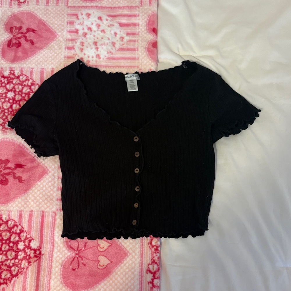 Bozzolo Black Button-Up Crop Top